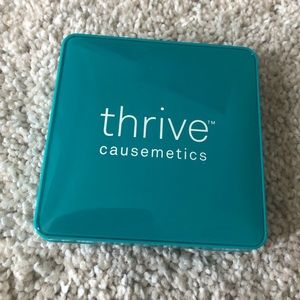Thrive Causemetics - ‘Focus’ Eyeshadow Palette
